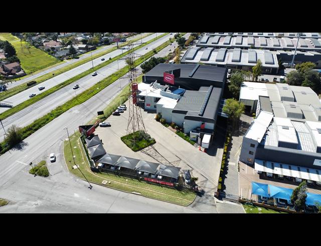 6,649M² WAREHOUSE FOR SALE IN MEADOWDALE